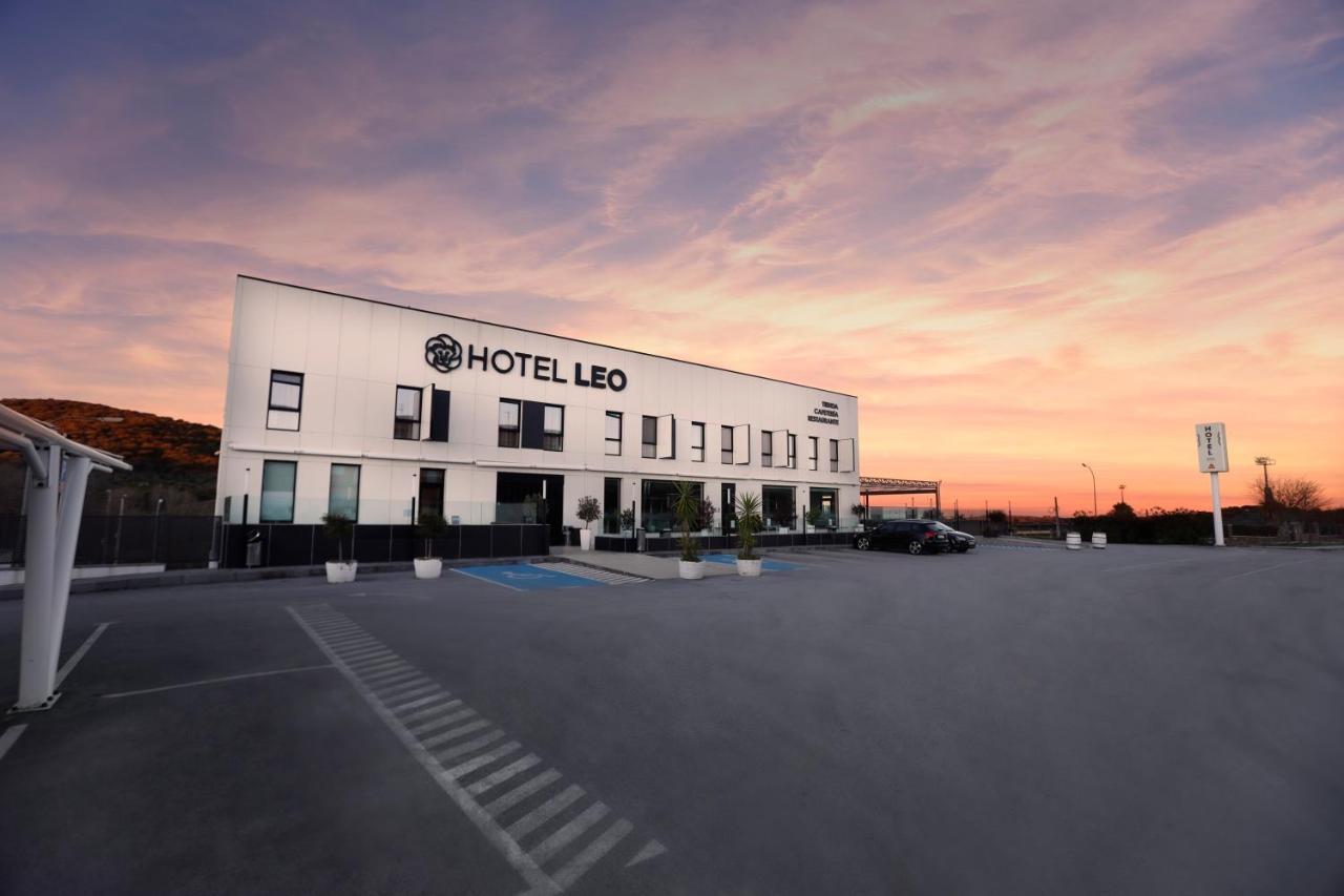 Hotel Leo Monesterio Exterior photo