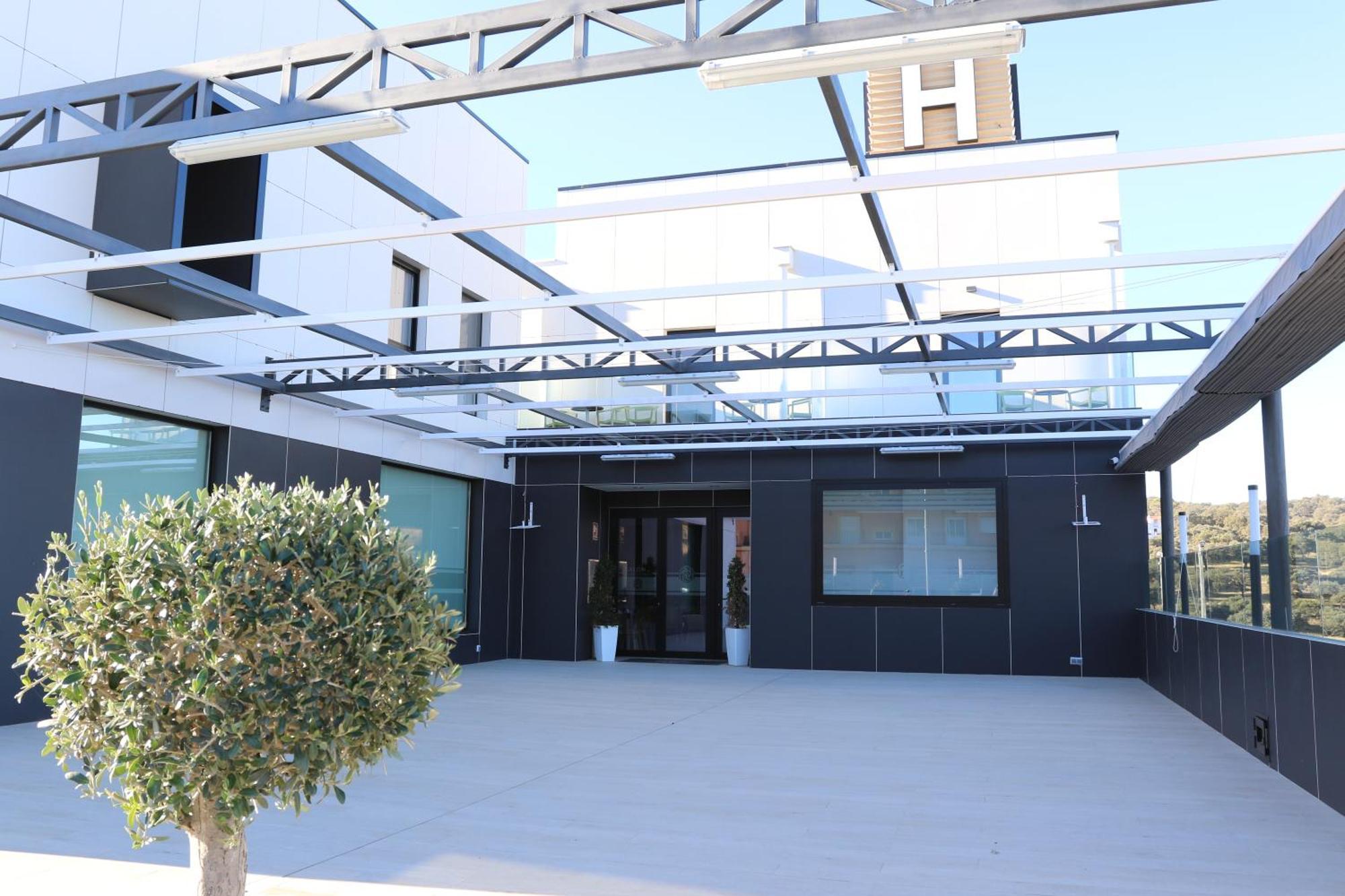 Hotel Leo Monesterio Exterior photo